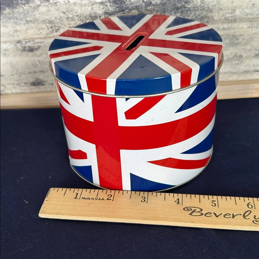Coin bank Round can with slit in top Union Jack Money bank British flag can